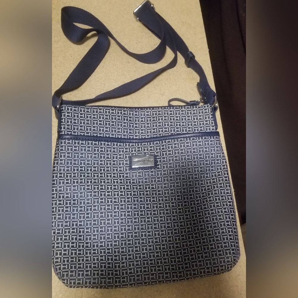 Tommy Hilfiger crossbody bag